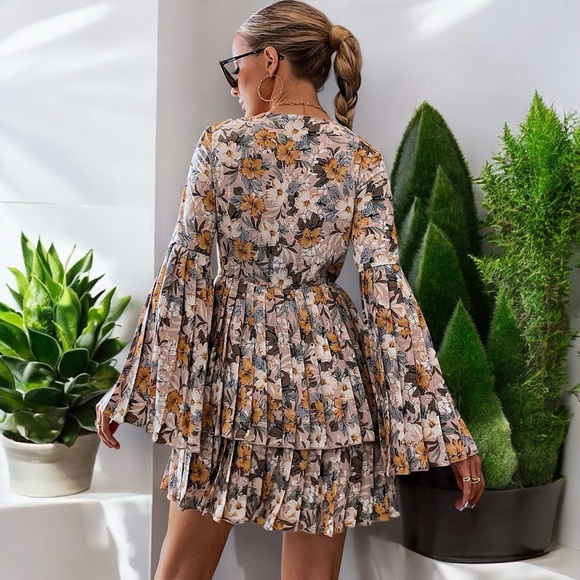 NEW Blush Allover Floral Knot Layered Pleated A-line Dress - Picture 11 of 16